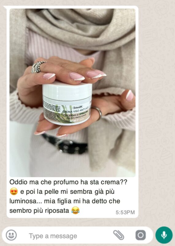 Il potere verde che leviga le rughe: perché la spirulina potrebbe funzionare davvero